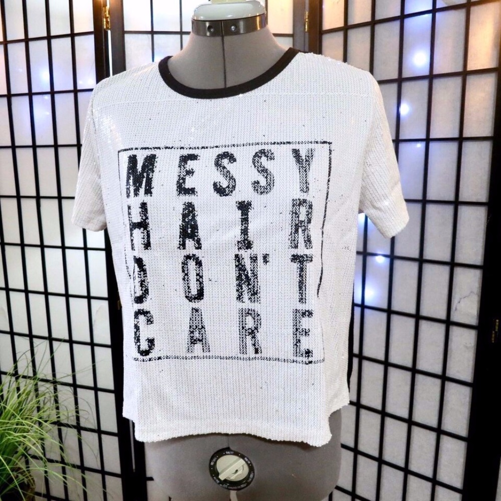 Women's Sequin Cropped Top Messy Hair Don't Care Size Small/Med Blk/White Rue 21